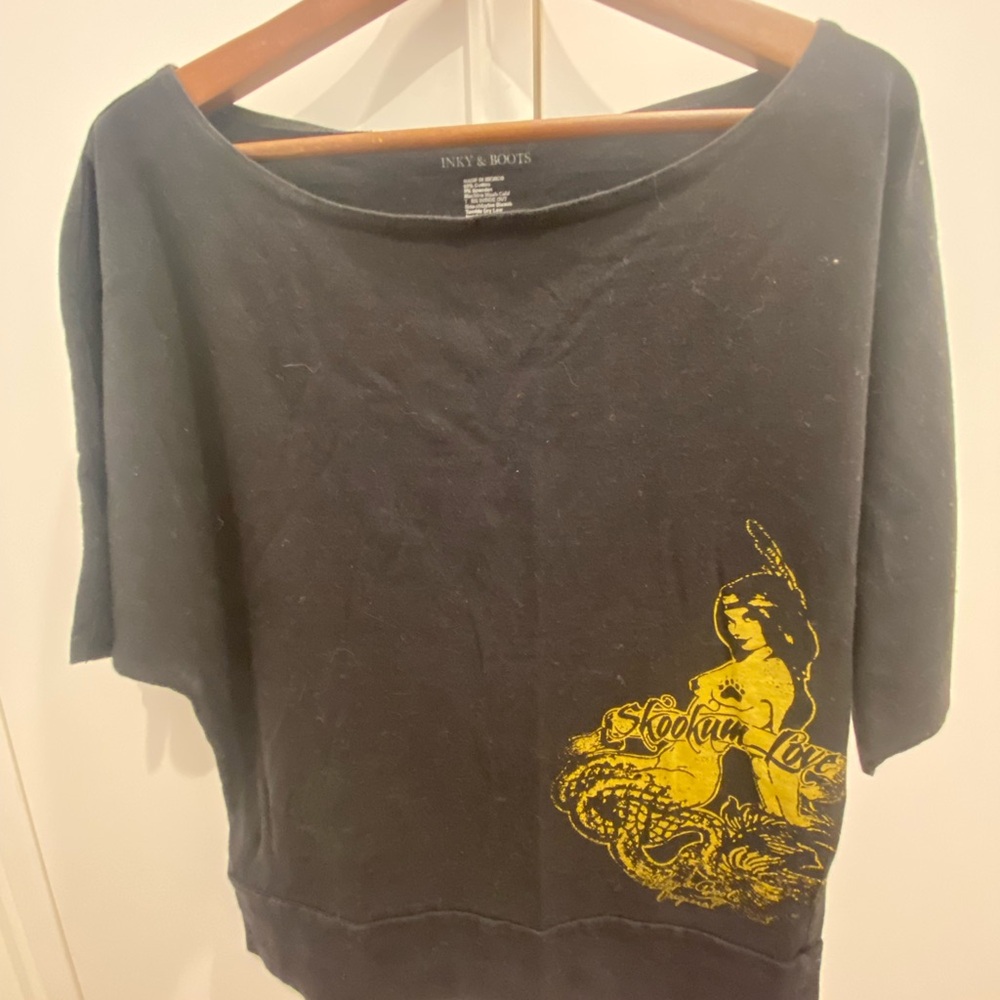 Black and Yellow Women's Graphic Tee